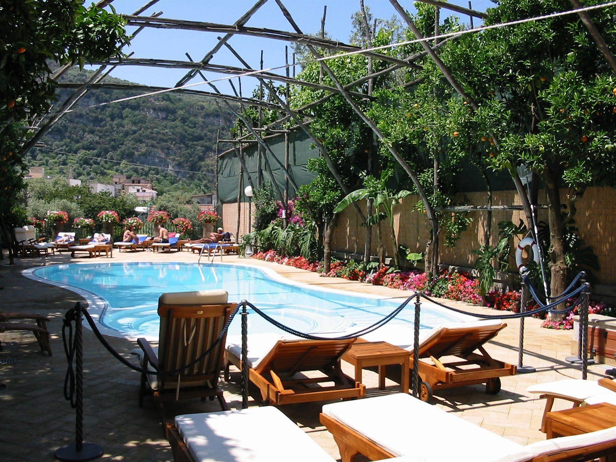 Residence Villaggio Verde Sorrento Exterior foto